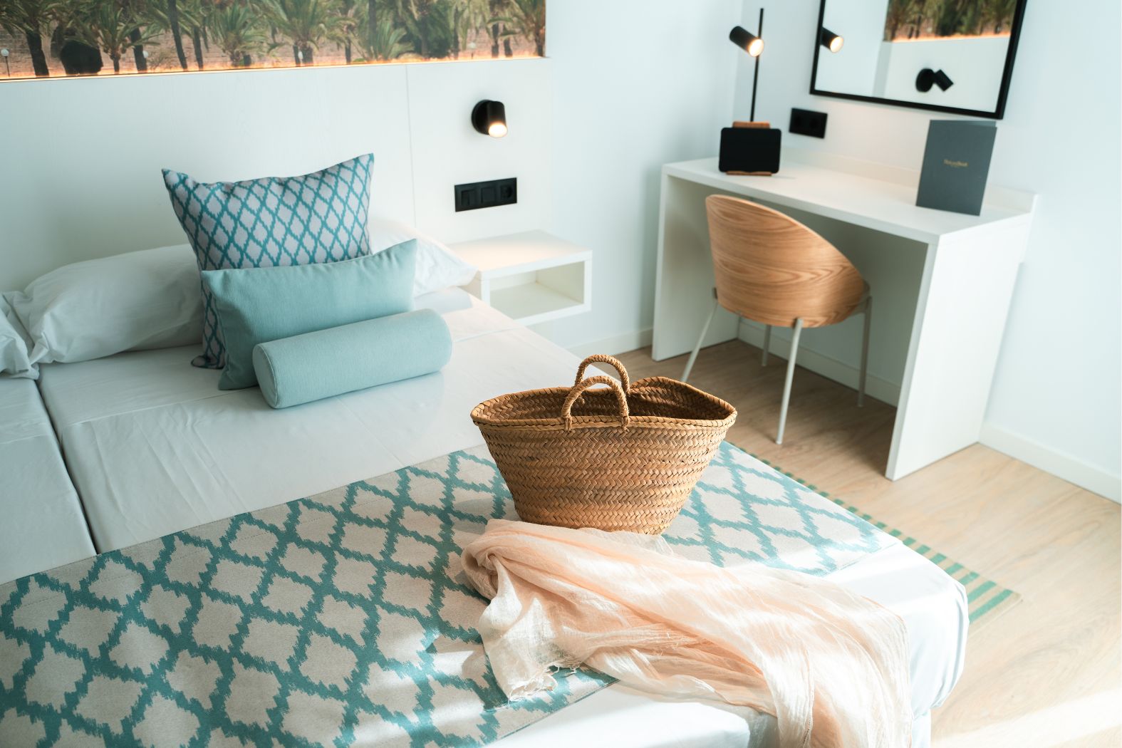 Your room with sea views at the best price